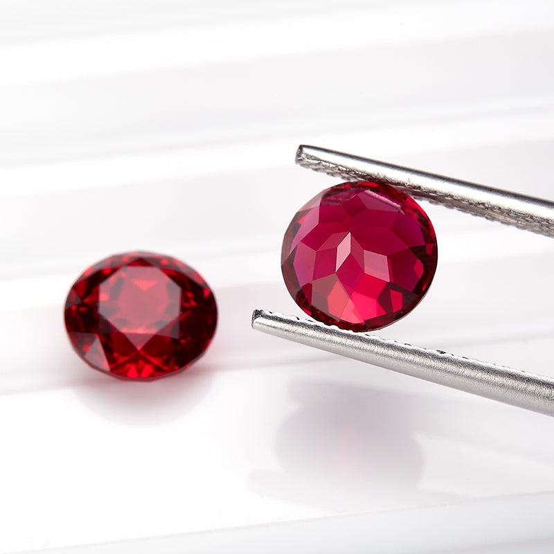Red Round-Cut Loose Lab-Grown Diamond