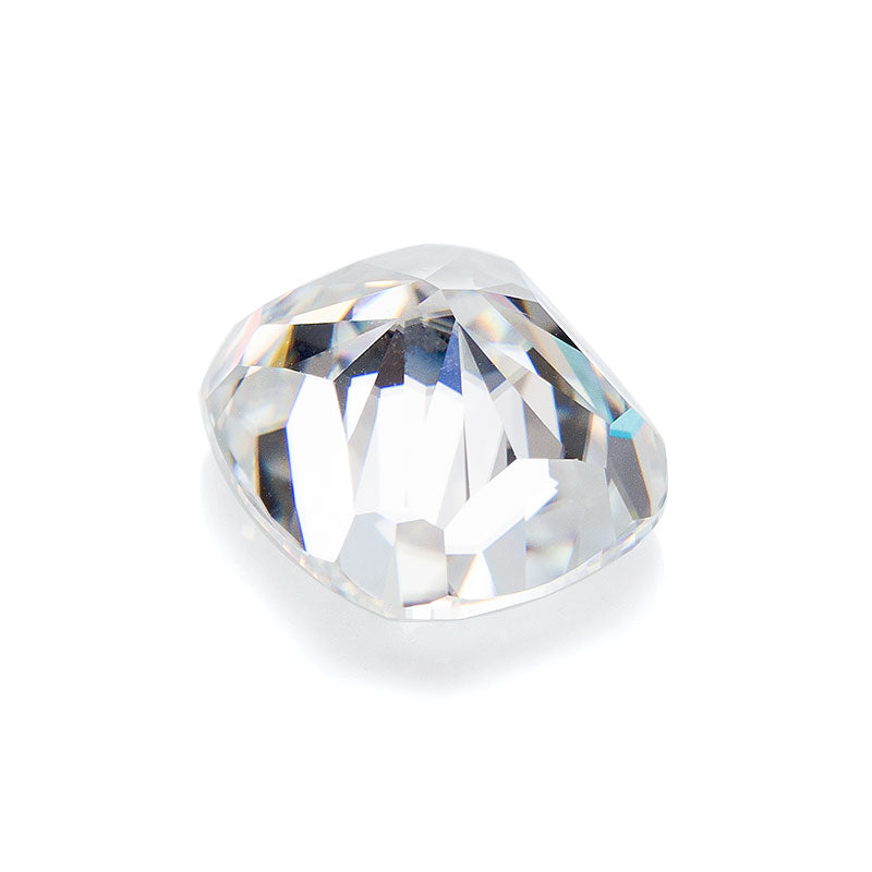 Graceful Emerald-Cut Moissanite Loose Stone