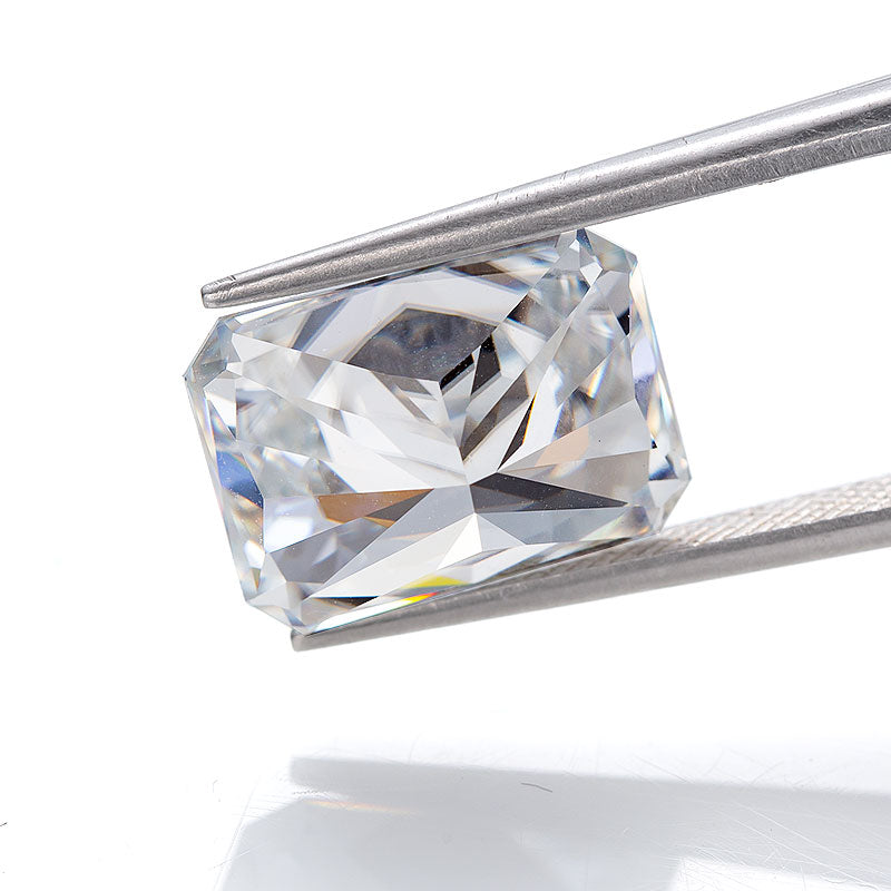 Chic Radiant-Cut Moissanite Loose Stone